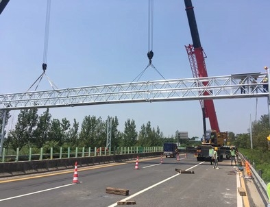 南昌南昌门架标牌施工现场